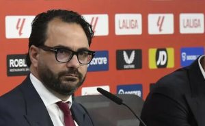 🚨 El Sevilla negocia y acelera la vuelta de un futbolista para el centro del campo