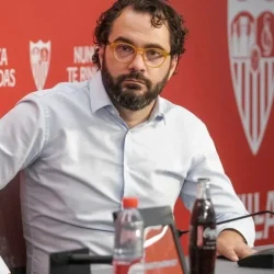 Víctor-Orta-tiene-una-oferta-para-irse-del-Sevilla.jpg